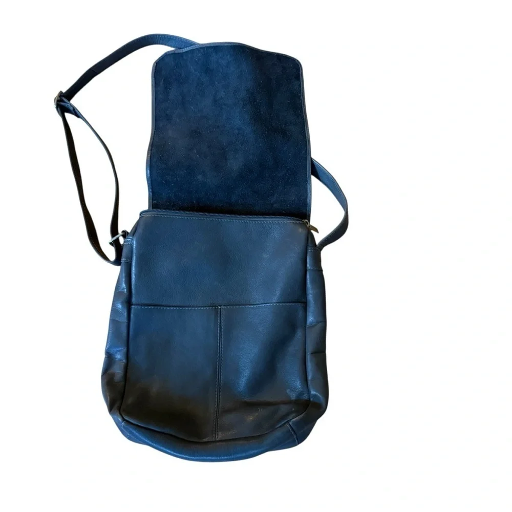 Le Donne shoulder bag Colombian Vaquetta leather handcrafted artisans